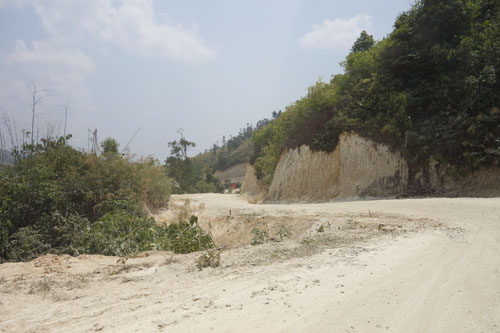 route en rénovation Moulmein Dawei